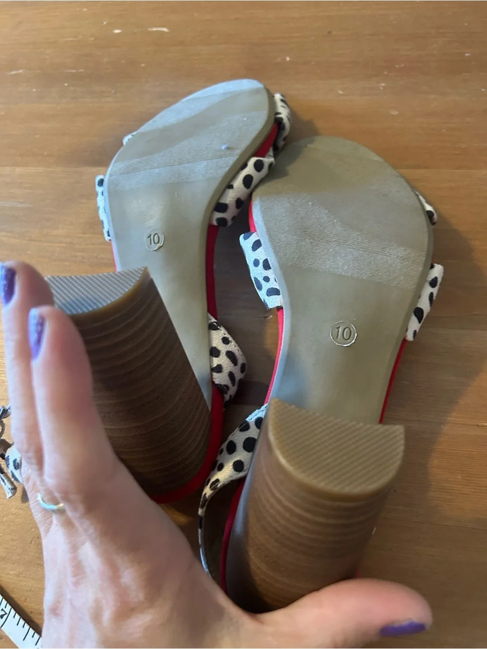 Scoop Size 10  Adorable Red Black and White Chunky Heels
